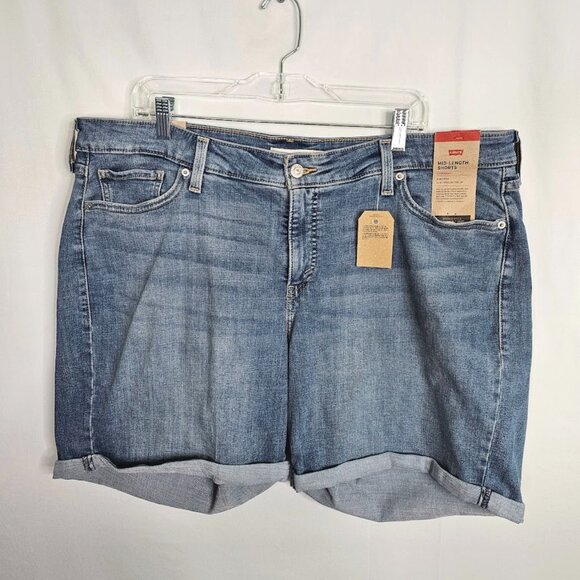 NWT Women's LEVI'S Cuffed Mid Length Jean Shorts MEDIUM WASH BLUE size 20W Soft - Picture 2 of 10